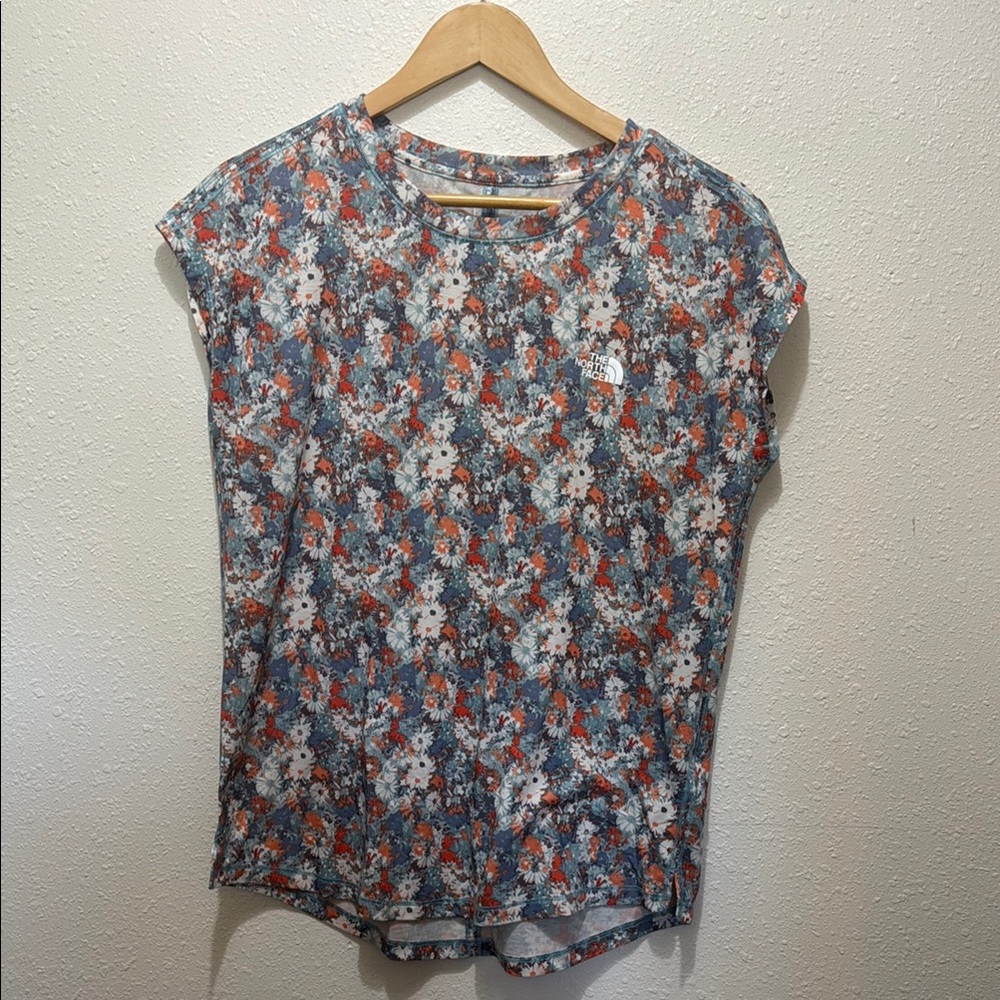 The North Face Graphic Cap Sleeve Blouse, Size S